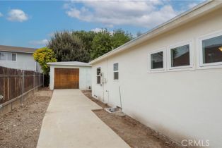 Single Family Residence, 17541 Kingsbury st, Granada Hills, CA 91344 - 23