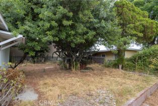 Single Family Residence, 17541 Kingsbury st, Granada Hills, CA 91344 - 26