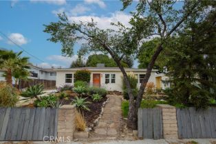 Single Family Residence, 17541 Kingsbury st, Granada Hills, CA 91344 - 3