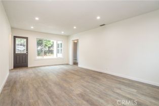 Single Family Residence, 17541 Kingsbury st, Granada Hills, CA 91344 - 7