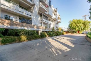 Condominium, 13331 Moorpark st, Sherman Oaks, CA 91423 - 55