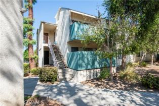 Condominium, 5700 Etiwanda AVE, Tarzana, CA  Tarzana, CA 91356