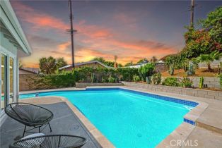 Single Family Residence, 11613 Swinton ave, Granada Hills, CA 91344 - 17