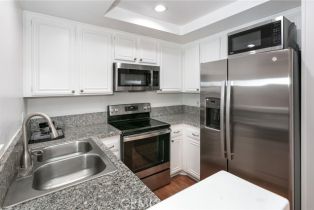 Condominium, 22100 Burbank blvd, Woodland Hills, CA 91367 - 3