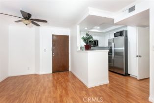 Condominium, 22100 Burbank blvd, Woodland Hills, CA 91367 - 5