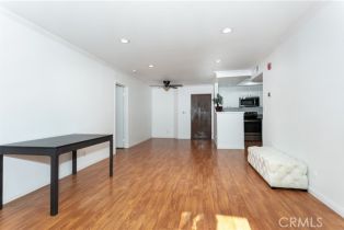 Condominium, 22100 Burbank blvd, Woodland Hills, CA 91367 - 7