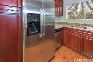 Condominium, 21520 Burbank blvd, Woodland Hills, CA 91367 - 5