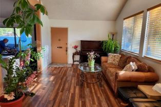 Condominium, 10161 Larwin ave, Chatsworth, CA 91311 - 5