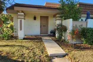 Condominium, 10161 Larwin AVE, Chatsworth, CA  Chatsworth, CA 91311