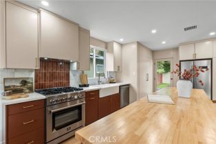 Single Family Residence, 14541 Morrison st, Sherman Oaks, CA 91403 - 12