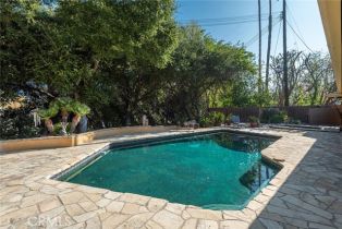 Single Family Residence, 19507 Valdez dr, Tarzana, CA 91356 - 32