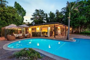 Single Family Residence, 3701 Royal Meadow rd, Sherman Oaks, CA 91403 - 33