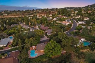 Single Family Residence, 3701 Royal Meadow rd, Sherman Oaks, CA 91403 - 38