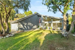 Single Family Residence, 17350 Angelaine way, Granada Hills, CA 91344 - 10