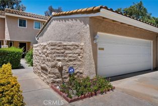 Townhouse, 23040 Park Sorrento, Calabasas, CA 91302 - 5