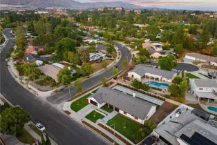 Single Family Residence, 10308 Oso ave, Chatsworth, CA 91311 - 55