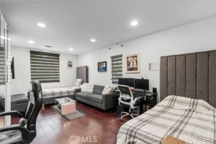 Single Family Residence, 4216 Greenbush ave, Sherman Oaks, CA 91423 - 10