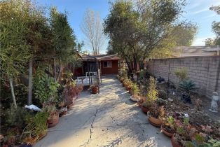 Single Family Residence, 5657 Winnetka ave, Woodland Hills, CA 91367 - 13