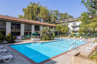 Condominium, 5460 White Oak ave, Encino, CA 91316 - 18