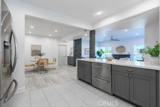 Condominium, 5420 Sylmar ave, Sherman Oaks, CA 91401 - 17