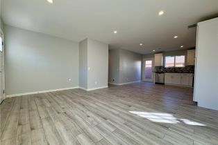 Single Family Residence, 10947 Hayvenhurst ave, Granada Hills, CA 91344 - 3