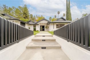 Single Family Residence, 19525 Valdez dr, Tarzana, CA 91356 - 53