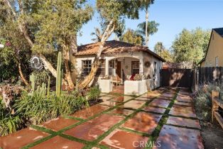 Single Family Residence, 22025 Lopez ST, Woodland Hills, CA  Woodland Hills, CA 91364