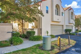 Condominium, 11326 Old Ranch CIR, Chatsworth, CA  Chatsworth, CA 91311