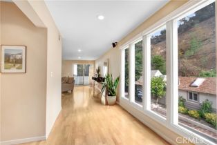Single Family Residence, 3637 Dixie Canyon pl, Sherman Oaks, CA 91423 - 3