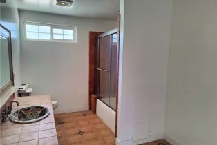 Single Family Residence, 22427 Plummer st, Chatsworth, CA 91311 - 19