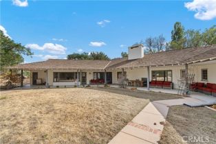 Single Family Residence, 22427 Plummer st, Chatsworth, CA 91311 - 39