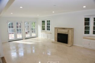 Single Family Residence, 21740 Ulmus dr, Woodland Hills, CA 91364 - 4