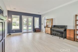 Single Family Residence, 5421 Moonshadow st, Simi Valley, CA 93063 - 11