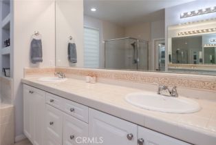 Single Family Residence, 5421 Moonshadow st, Simi Valley, CA 93063 - 41