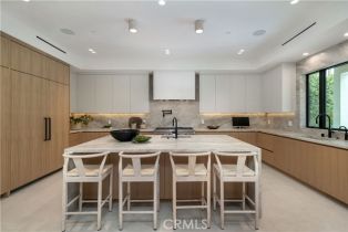 Single Family Residence, 5454 Buffalo ave, Sherman Oaks, CA 91401 - 11