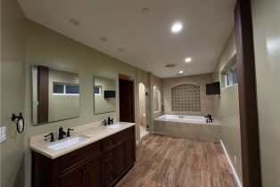 Single Family Residence, 124 Lower Lake rd, Lake Sherwood, CA 91361 - 15