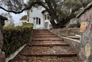 Single Family Residence, 124 Lower Lake rd, Lake Sherwood, CA 91361 - 4