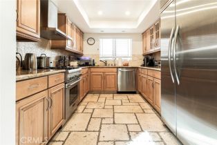 Condominium, 21801 Burbank blvd, Woodland Hills, CA 91367 - 21