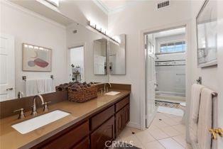 Single Family Residence, 29621 Ridgeway dr, Agoura Hills, CA 91301 - 33