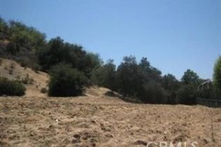 , 22800 Mulholland, Calabasas, CA 91302 - 4