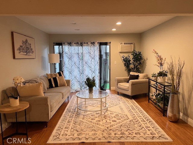 Condominium, 28947 Thousand Oaks blvd, Agoura Hills, CA 91301 - 1