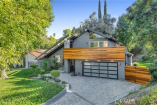 Single Family Residence, 4642 Poe ave, Woodland Hills, CA 91364 - 2