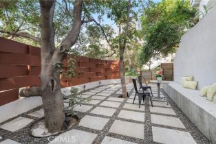 Single Family Residence, 14632 Valley Vista blvd, Sherman Oaks, CA 91403 - 32