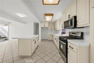 Single Family Residence, 17151 Nanette st, Granada Hills, CA 91344 - 13