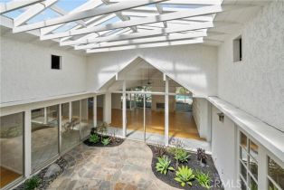 Single Family Residence, 17151 Nanette st, Granada Hills, CA 91344 - 40