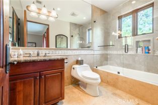 Single Family Residence, 16727 Bosque dr, Encino, CA 91436 - 16