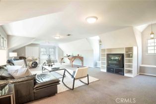 Single Family Residence, 23341 Ostronic dr, Woodland Hills, CA 91367 - 30