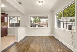 Single Family Residence, 22733 Clarendon st, Woodland Hills, CA 91367 - 12