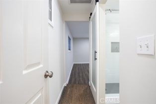 Single Family Residence, 22733 Clarendon st, Woodland Hills, CA 91367 - 22