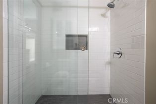 Single Family Residence, 22733 Clarendon st, Woodland Hills, CA 91367 - 24